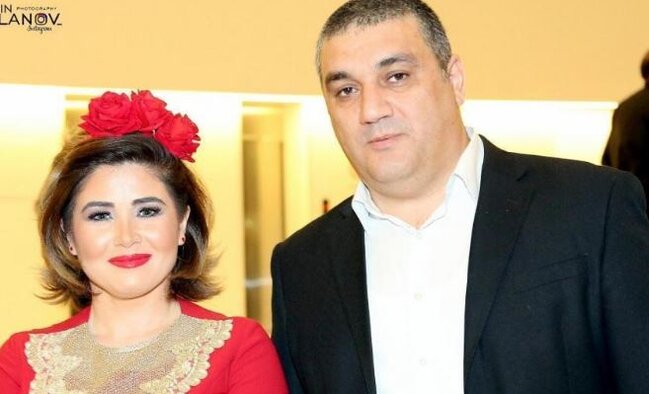 Elnarə əri ilə yazışmasını yaydı - Foto