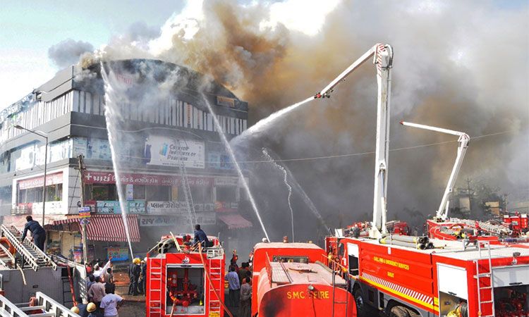 SON DƏQİQƏ: Doğum evində DƏHŞƏTLİ YANĞIN - Çox sayda yeni doğulmuş körpə öldü / VİDEO