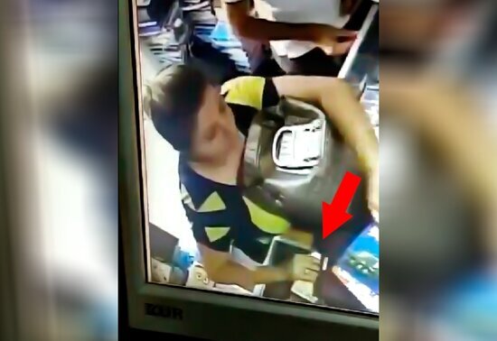 Bakıda qadın həmcinsinin 50 manatını belə oğurladı - VİDEO