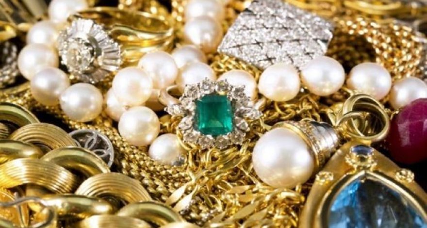 В Баку ограбили дом на 17 тысяч манатов