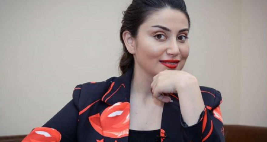 Damla hələ belə açıq-saçıq GEYİNMƏMİŞDİ