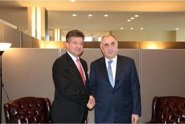 Эльмар Мамедъяров встретился со словацким коллегой