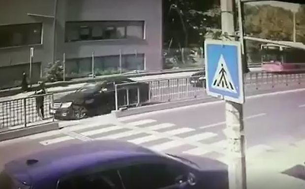 Азербайджанскую студентку сбила машина в Турции - ВИДЕО