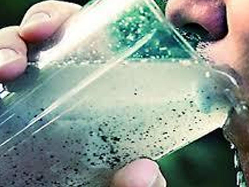 İçdikləri sudan bəlaya düşdülər - 215 nəfər yatalağa tutuldu