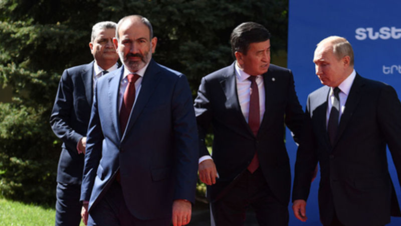 Putin İrəvana niyə gedib: Paşinyan üçün sürprizlər