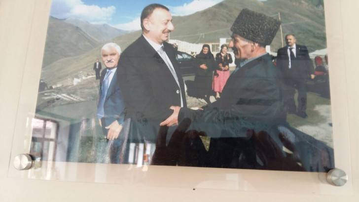 “Sədərək Yusif”in PA-da işləyən oğlu kəndlilərin torpağını əlindən alır: “Məhkəmələrə təzyiq var” (ŞİKAYƏT)