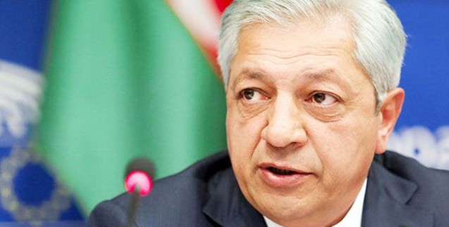 Millətə baha dərman sırıyan monopolist deputat – O kimdir?