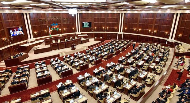 Deputatlar sabah 13 məsələyə görə toplanır