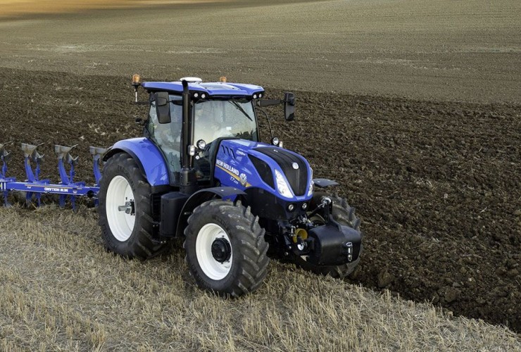 Azərbaycanda payızlıq əkin sahələrinin 77,3 faizində şum başa çatıb