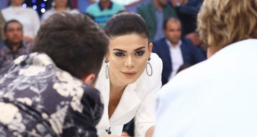 Машина «уехала» от Айсун Исмайыловой - ВИДЕО