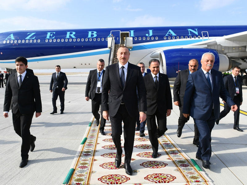Prezident İlham Əliyev Türkmənistanda işgüzar səfərdədir - FOTO