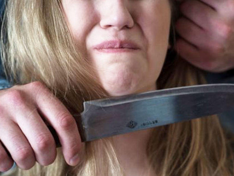 Ər bıçaqlayır, qayınata baltalayır, qayın boğur...