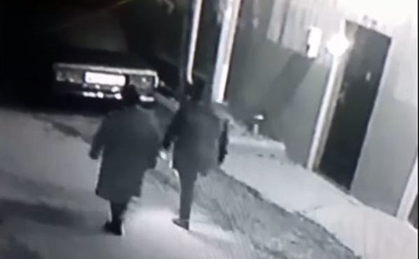 Странные действия женщин в Хырдалане - ВИДЕО