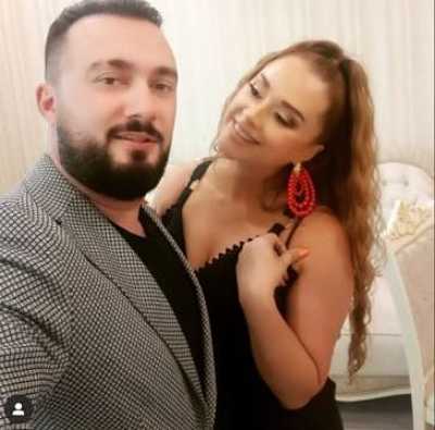 Gənc oğlanla çəkilmiş görüntüsünə görə Xatirə İslamı biabır etdilər: “Ərin hara baxır?” (FOTO)