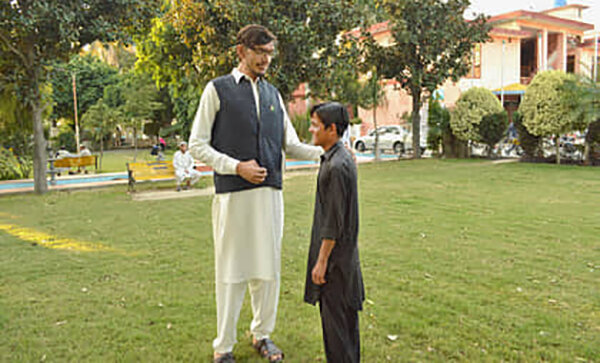 4 ildə 2.33 santimetr böyüyüb - Böyüməyə davam edir