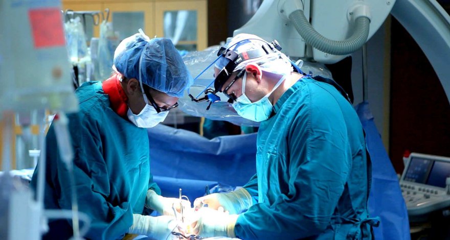 В носу жителя столицы вырос зуб - ВИДЕО