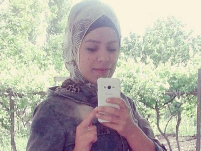 Azərbaycanda 3 uşaq anası 10 aylıq uşağını da götürərək evdən qaçdı - FOTO