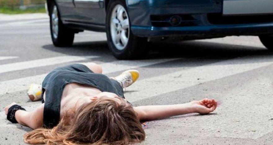 В Сумгайыте автомобиль сбил девушку