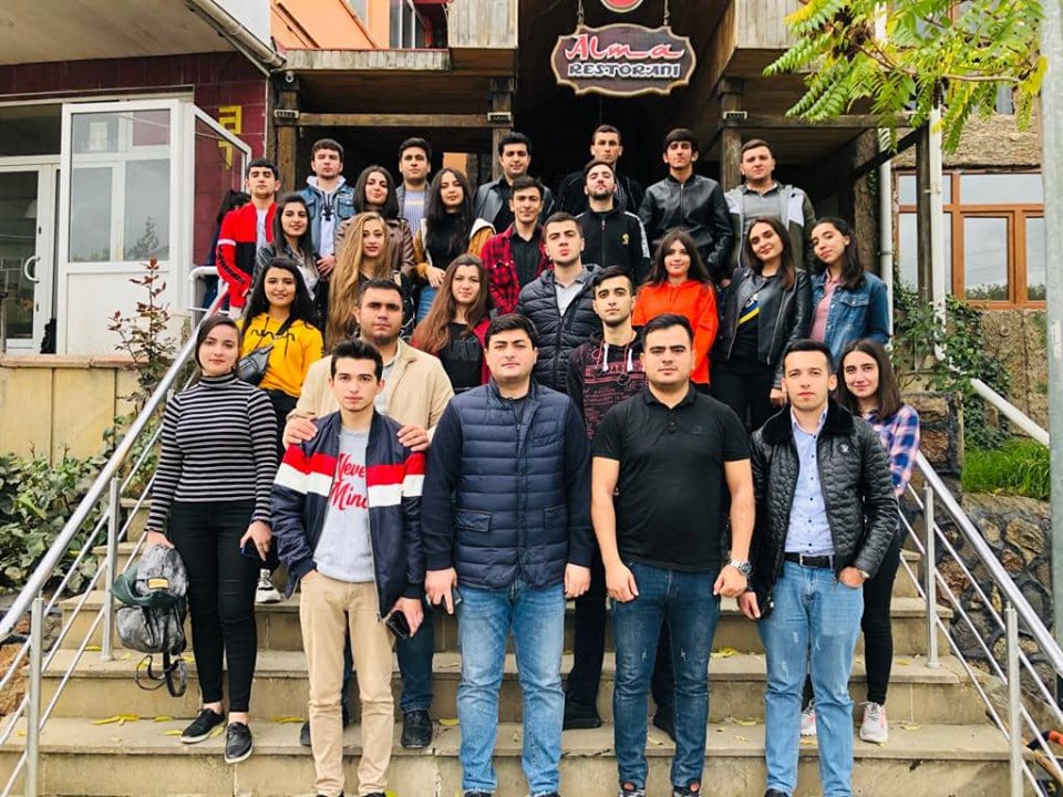“Həmkar Könüllü” Proqramının üzvləri “Alma Festivalı”nda iştirak ediblər