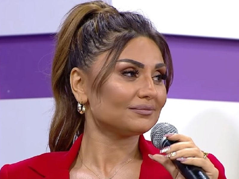Şəbnəm efirdə mahnının sözlərini unutdu
