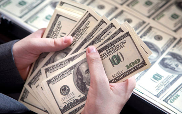 Ötən ay 13 min dollar oğurladı, bu ay tutuldu