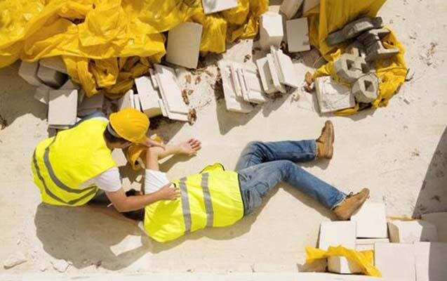 Bakıda tikintidə FACİƏ: başına boru düşən fəhlə öldü