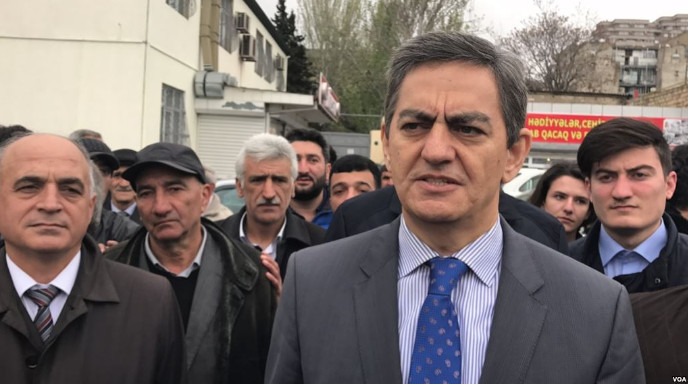 Əli Kərimli saxlanılıb