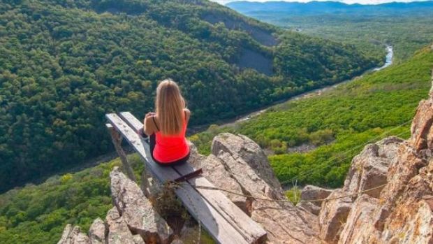 Qayada selfi etmək istəyən qadın faciəli şəkildə öldü