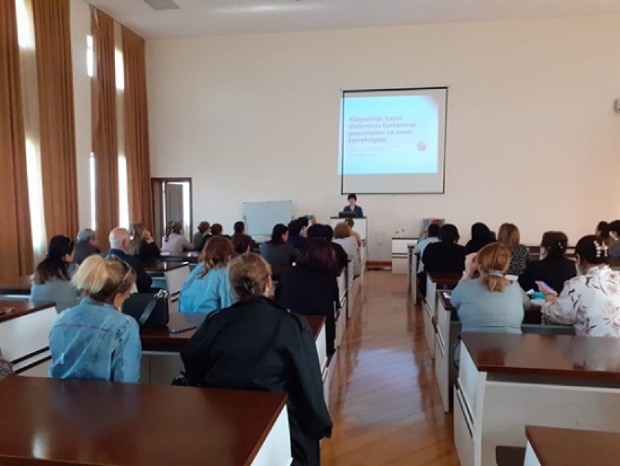Pediatrlar üçün seminar uşaqların qidalanması mövzusuna həsr olunub
