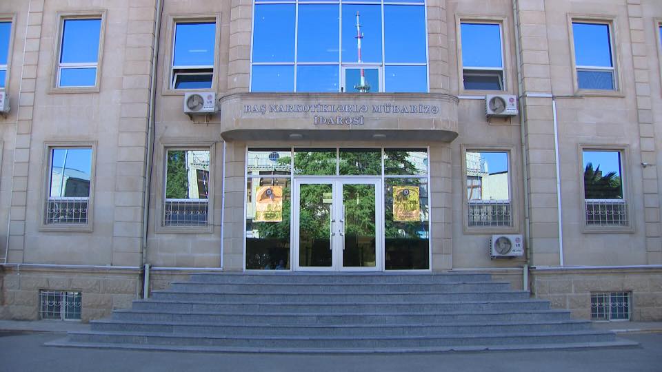 Paytaxt ərazisində “ağ ölüm” yayan narkotacir saxlanılıb