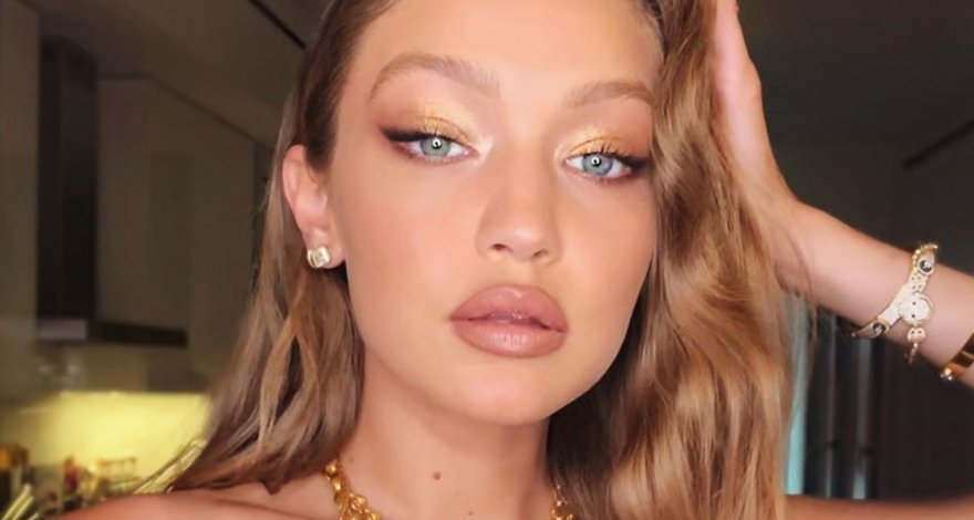 Джиджи Хадид попозировала голышом для рекламы - ФОТО