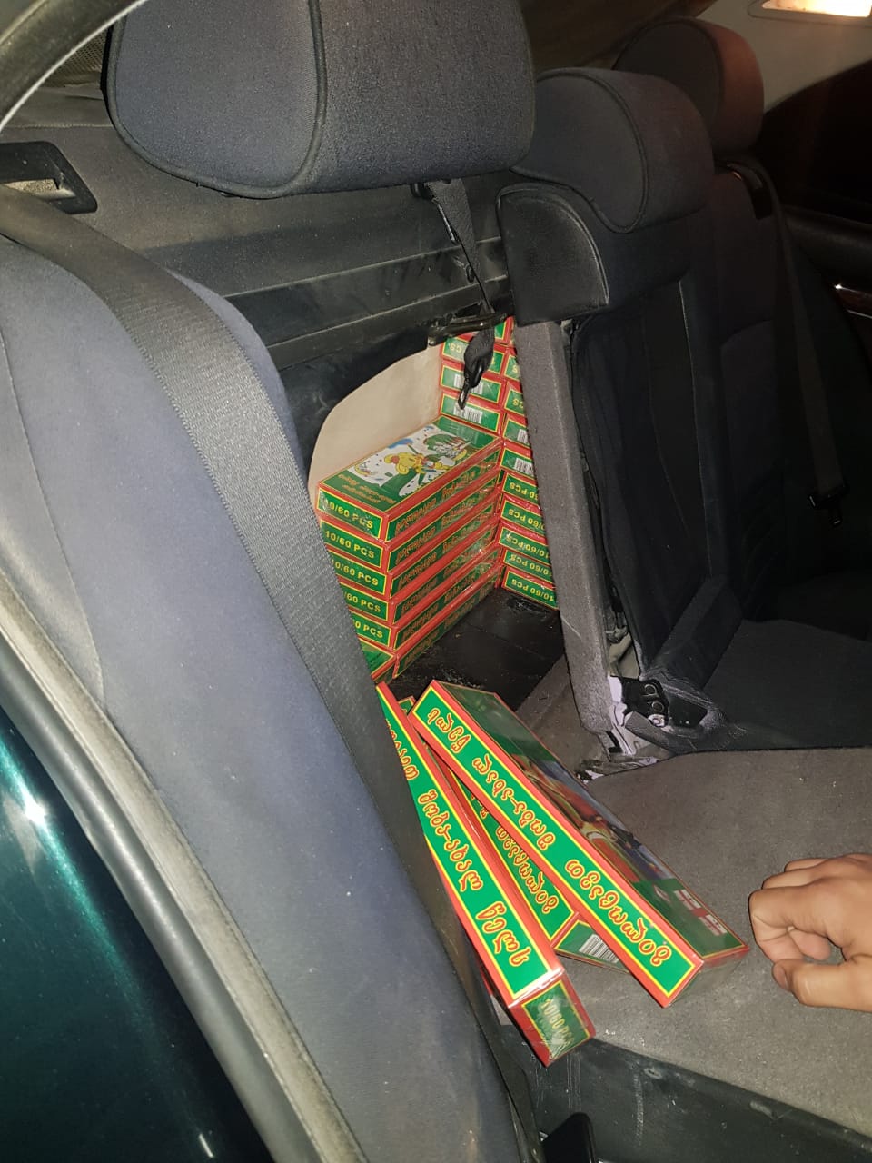 Avtomobildə xeyli miqdarda pirotexniki vasitələr aşkarlandı