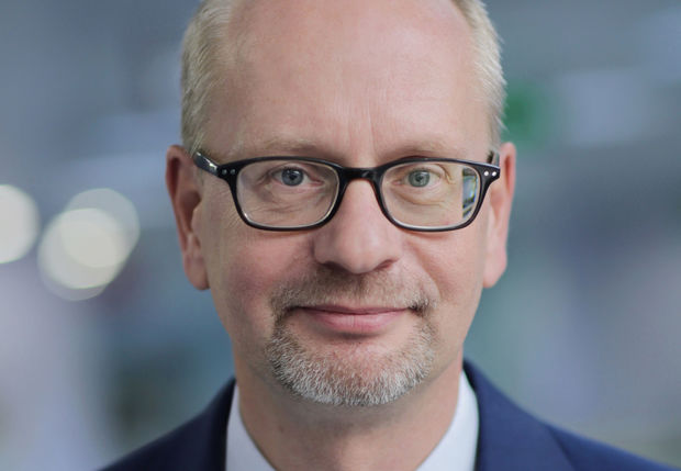 “Nar” müştərilərin ehtiyaclarına cavab verən məhsullar təqdim etməkdədir