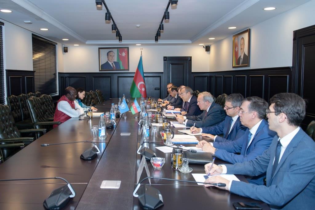 İqtisadiyyat naziri BMT-nin nümayəndəsi ilə görüşüb