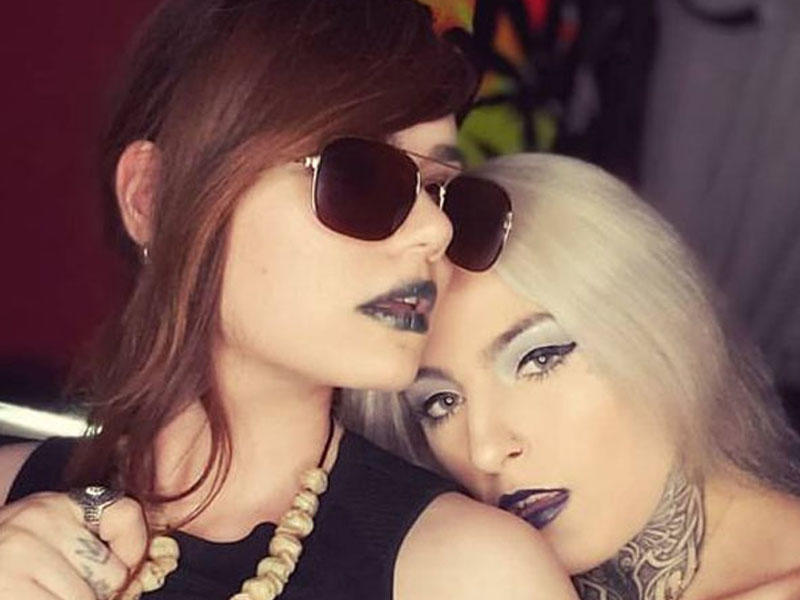 18+ film ulduzu MMA döyüşçüsü oldu, ilk döyüşdə döyüldü - FOTO