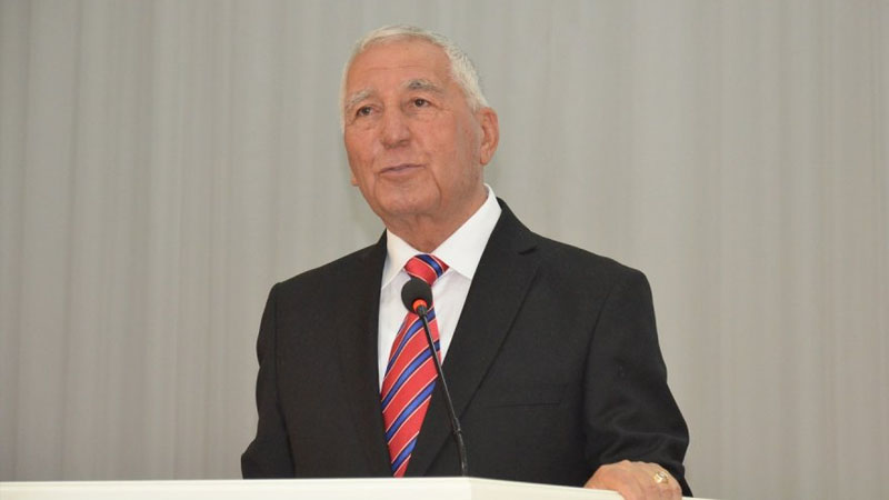 81 yaşlı icra başçısı istefa verdi (İDDİA)