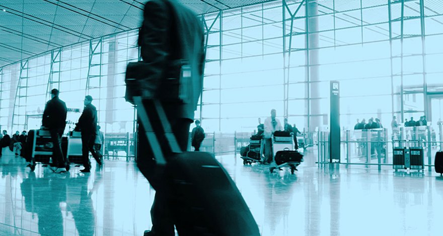 Туристы в Азербайджане тратят больше, нежели местные граждане за рубежом