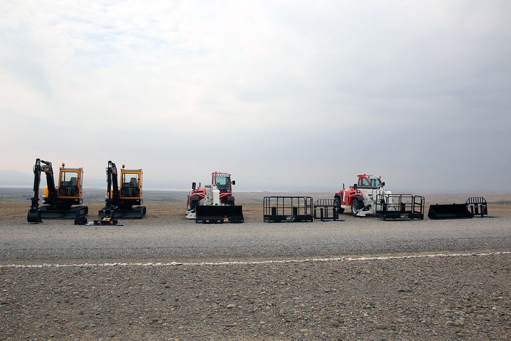 Əlahiddə Ümumqoşun Orduda yeni mühəndis texnikaları silahlanmaya qəbul edilib
