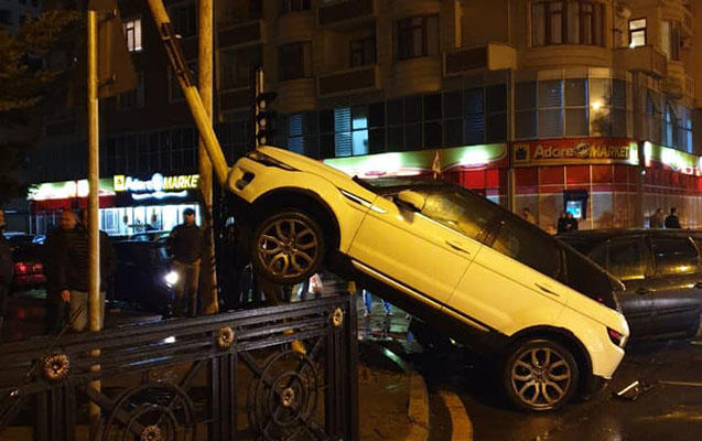 Bakıda qeyri-adi qəza - FOTO