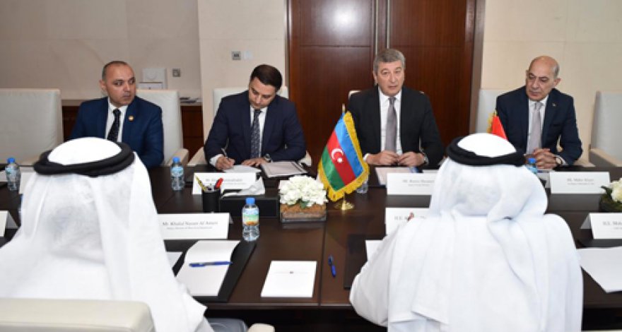 Баку предложил Абу-Даби освободить граждан Азербайджана от виз при посещении ОАЭ