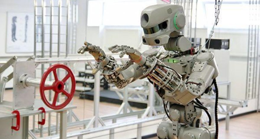 Азербайджан вошел в десятку лучших в конкурсе по робототехнике