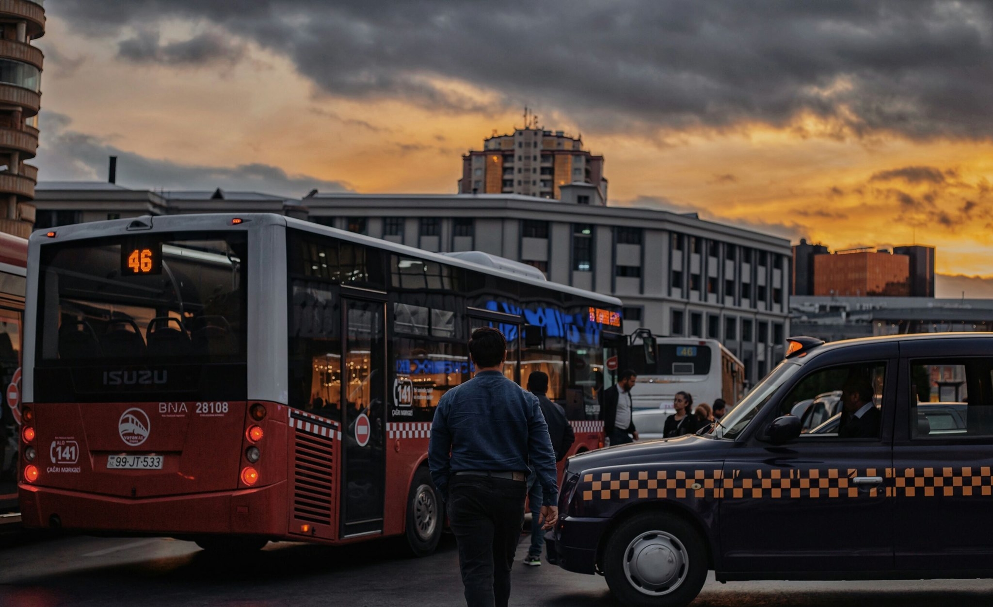 Bakıda pik saatlarda avtobuslarda gedişhaqqı dəyişikliyi olacaq