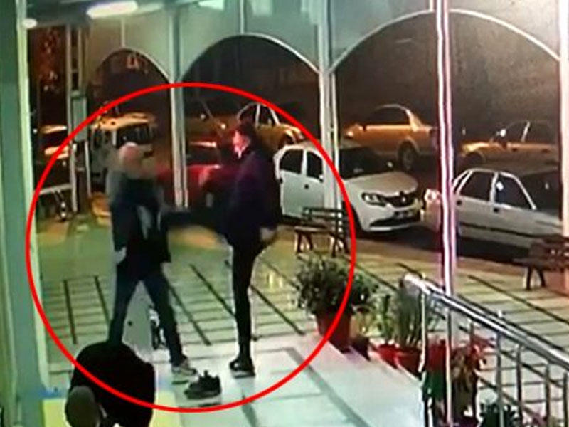 Məscidin həyətində çəkilən görüntülər dəhşətə gətirir - VİDEO