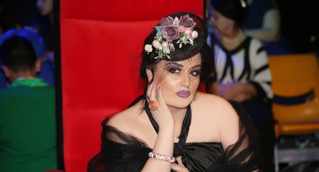 Elza Seyidcahanın anasına qarşı dələduzluq edilib