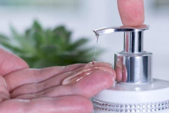 Duru sabun istifadəsi dırnaqlara zərərdir