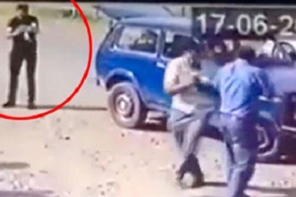 Azərbaycanda dəhşətli qan davası: Bir ailənin 2 oğlu öldü - VİDEO