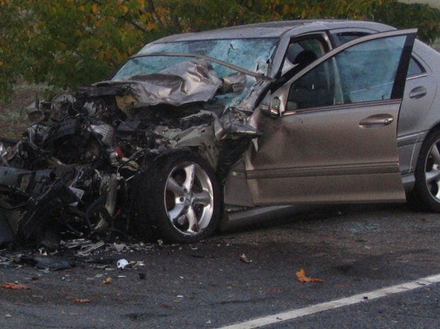 Hacıqabulda minik maşınları toqquşdu, ər-arvad xəsarət aldı
