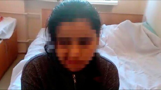 Azərbaycanda DƏHŞƏT: Müəllim şagirdə elə söz dedi ki, qızın əsəbdən ağzı əyildi - VİDEO