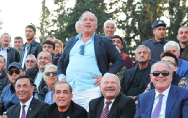 Fərhad Əhmədov Göyçayda futbol izlədi - FOTOLAR