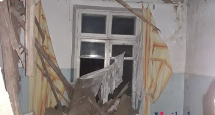 В Баку обвалилось здание - ФОТО